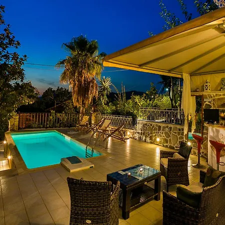 Oasis Complex Konukevi 3*