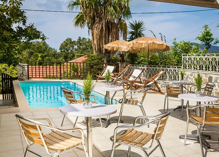 Oasis Complex Pensión 3*