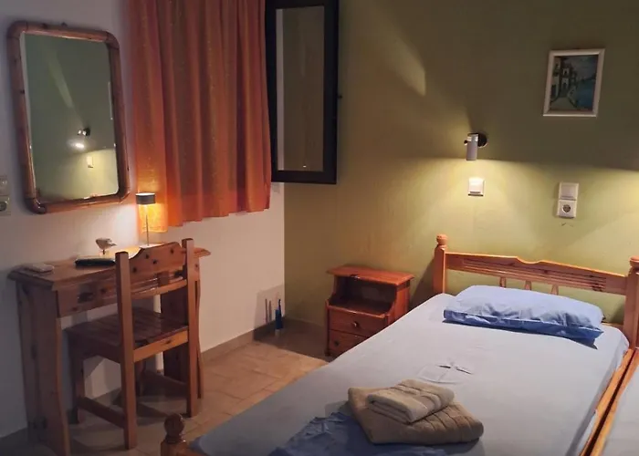 Pensión Oasis Complex 3*